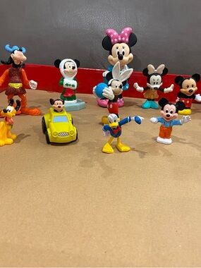 Disney Mickey Mouse Minnie Donald Goofy Pluto Figure Lot Toy Bundle